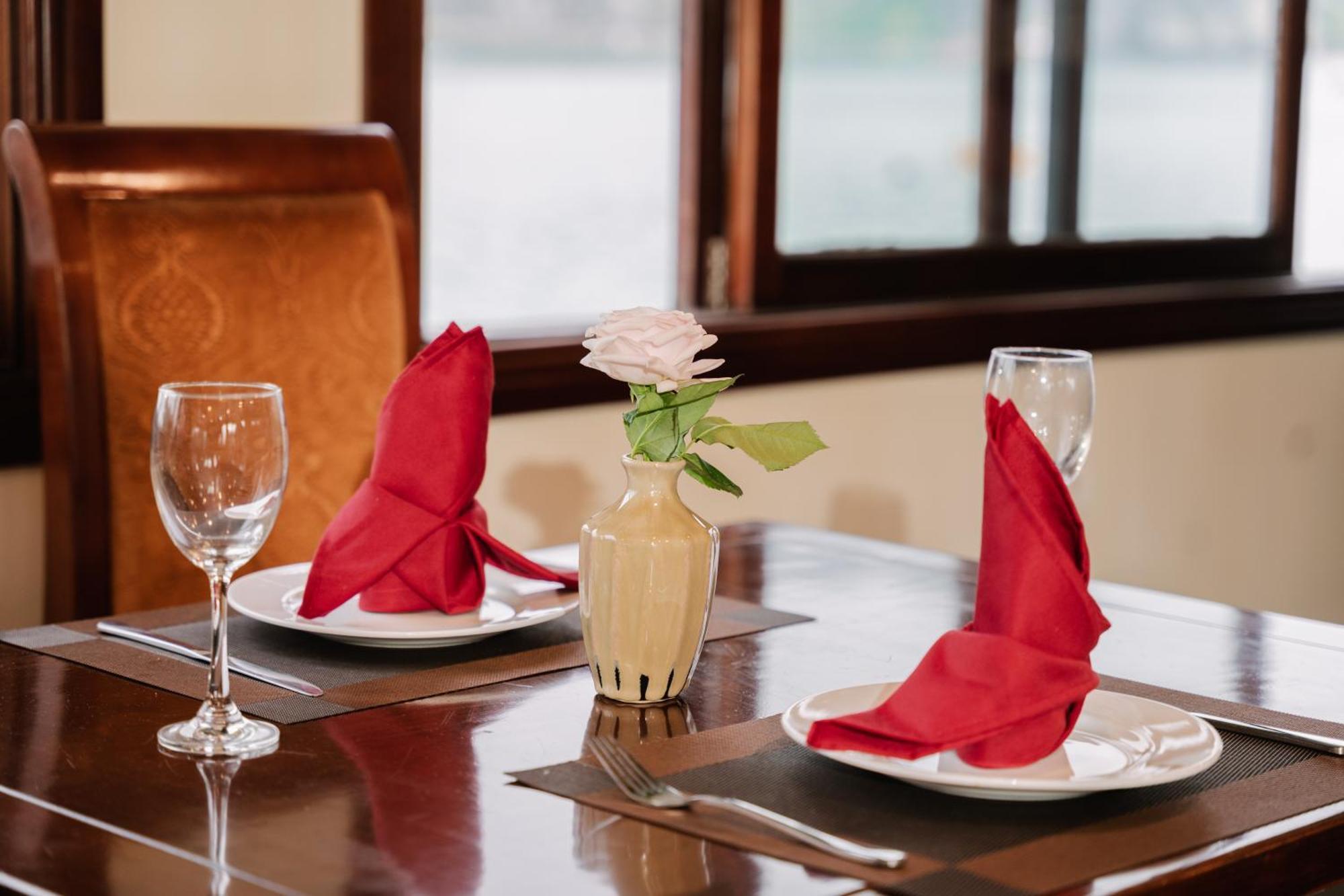 Daiichi Boutique Cruise Hotel Chan Chau Exterior photo